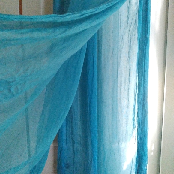 Forever 21 sheer long turquoise scarf - Picture 1 of 6